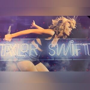 Rare Taylor Swift 1989 World Tour Lithograph